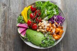 Home Gezonde voeding en beter eten: gebalanceerd dieet met groenten en gezonde ingrediënten